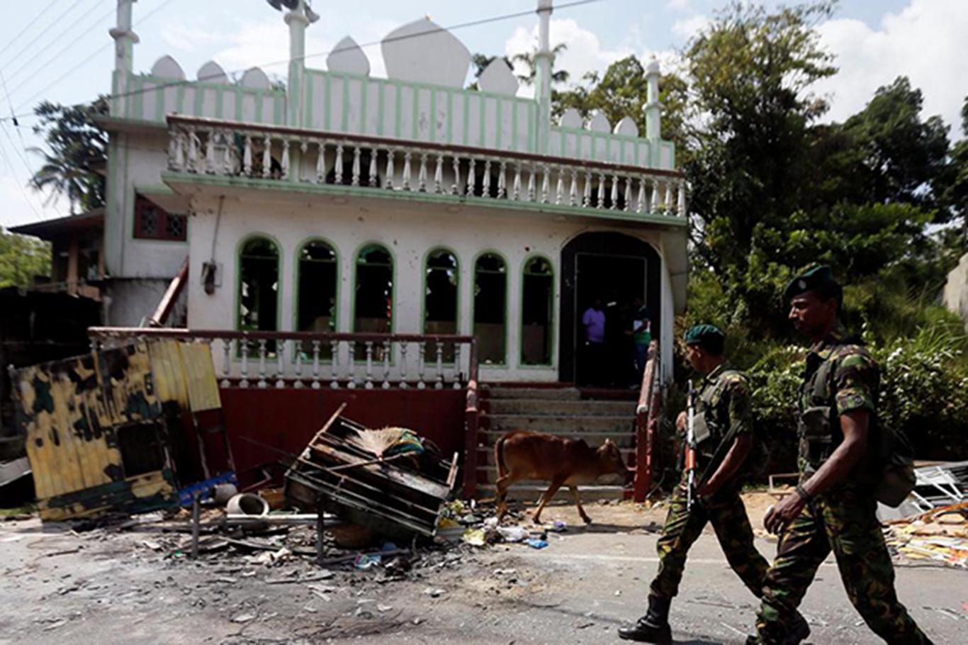 Sri Lanka'da bazı camilere saldırı düzenlendi